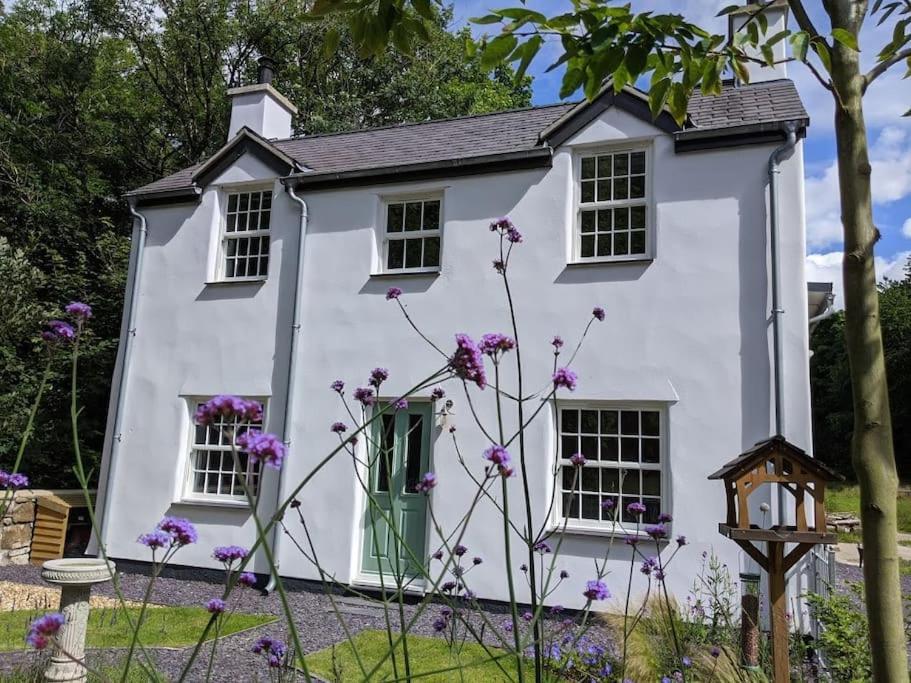 Riverside Cottage Walking Distance Into Caernarfon Exterior photo